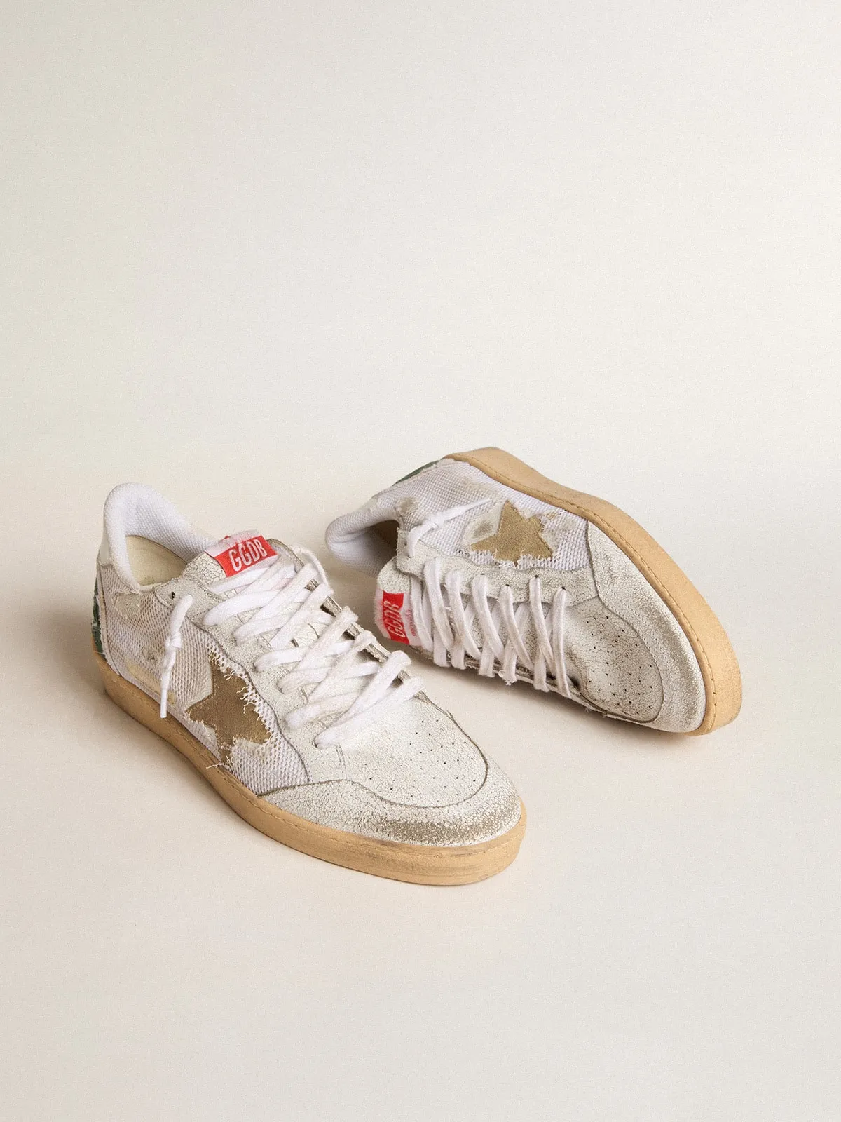 Ball Star LTD de piel craquelada y malla blancas con estrella de ante