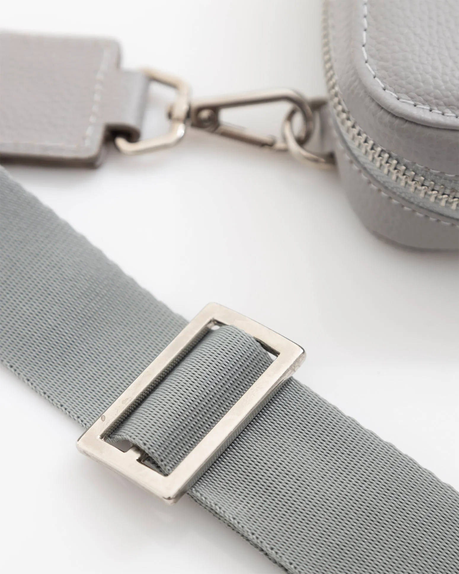 BASICS LEATHER CROSSBODY BAG GRAY
