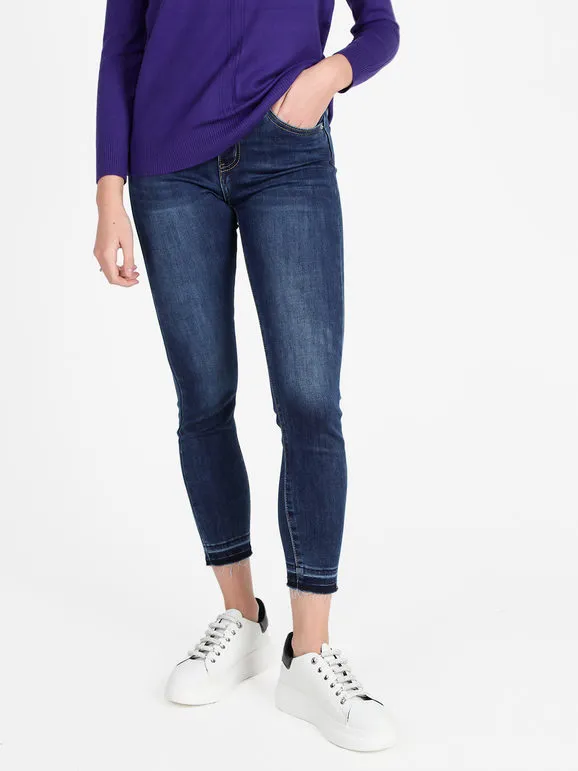 Farfallina Vaqueros de mujer slim fit con acabado cortado a láser