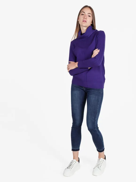 Farfallina Vaqueros de mujer slim fit con acabado cortado a láser