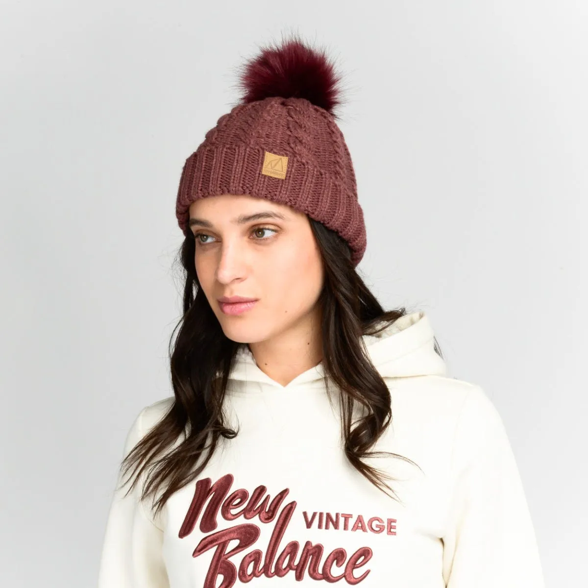 Gorro Outdoor Mujer New Balance Rojo