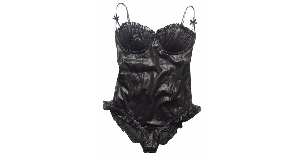 Miu Miu cuerpo Negro 