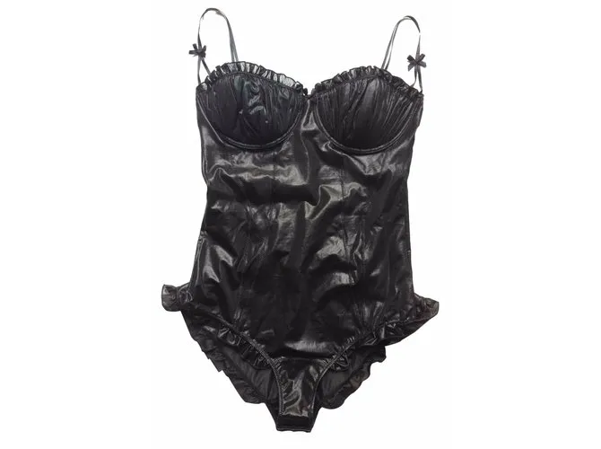 Miu Miu cuerpo Negro 