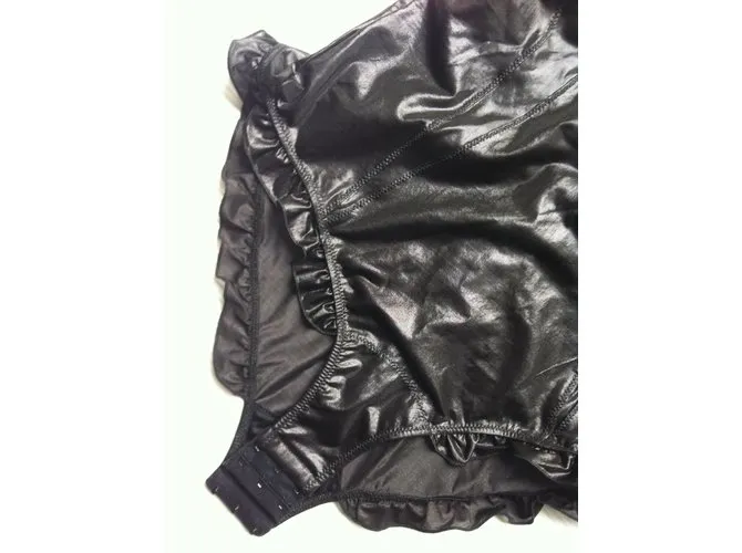 Miu Miu cuerpo Negro 