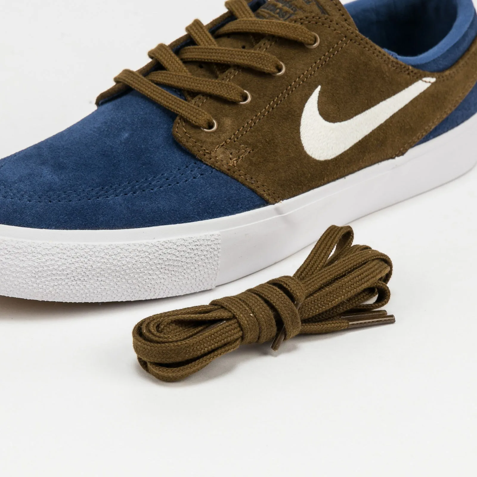 Nike SB Zoom Janoski RM