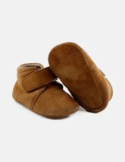 OTS Primeros pasos marrón velcro