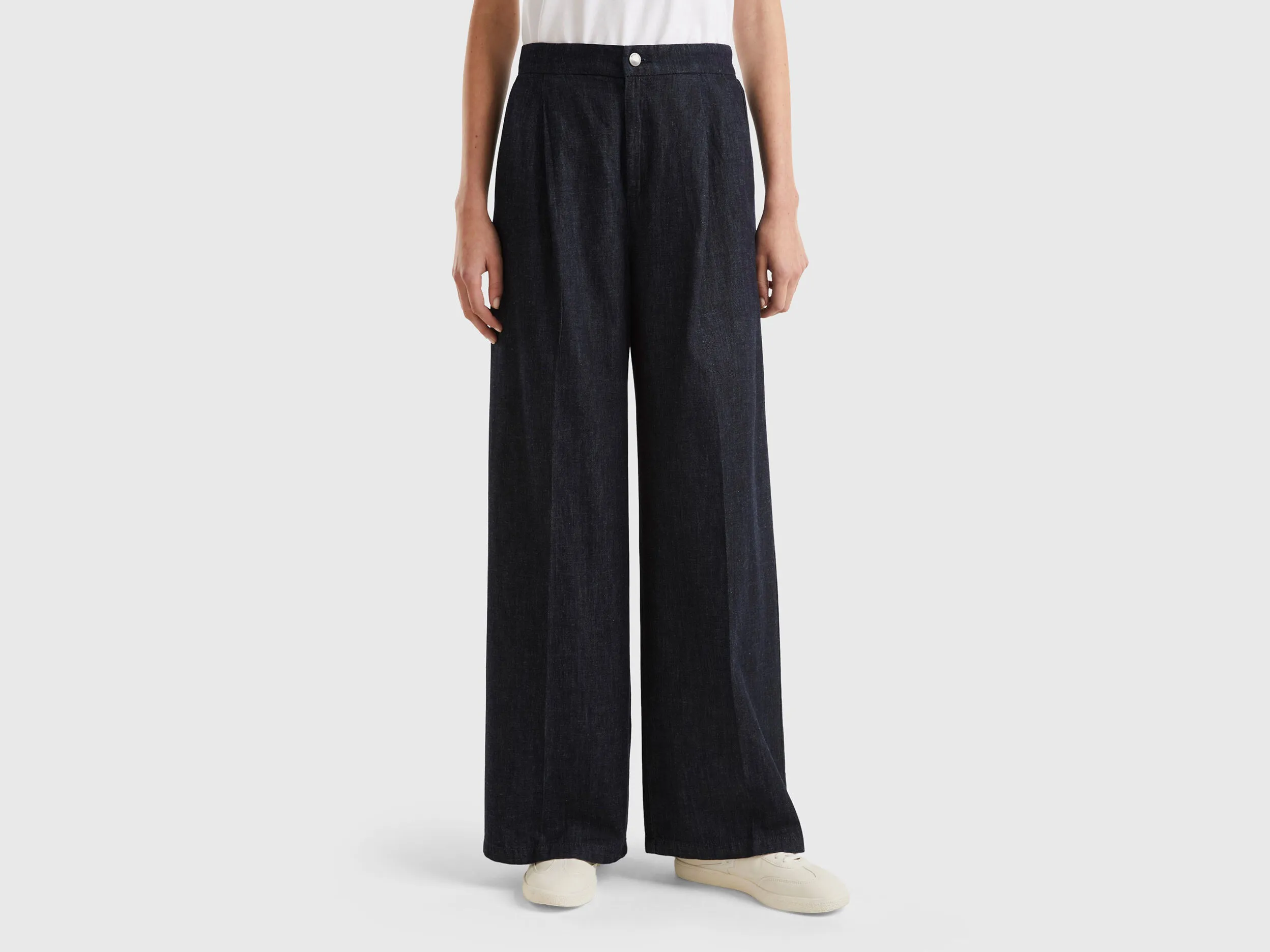 Pantalones vaqueros anchos