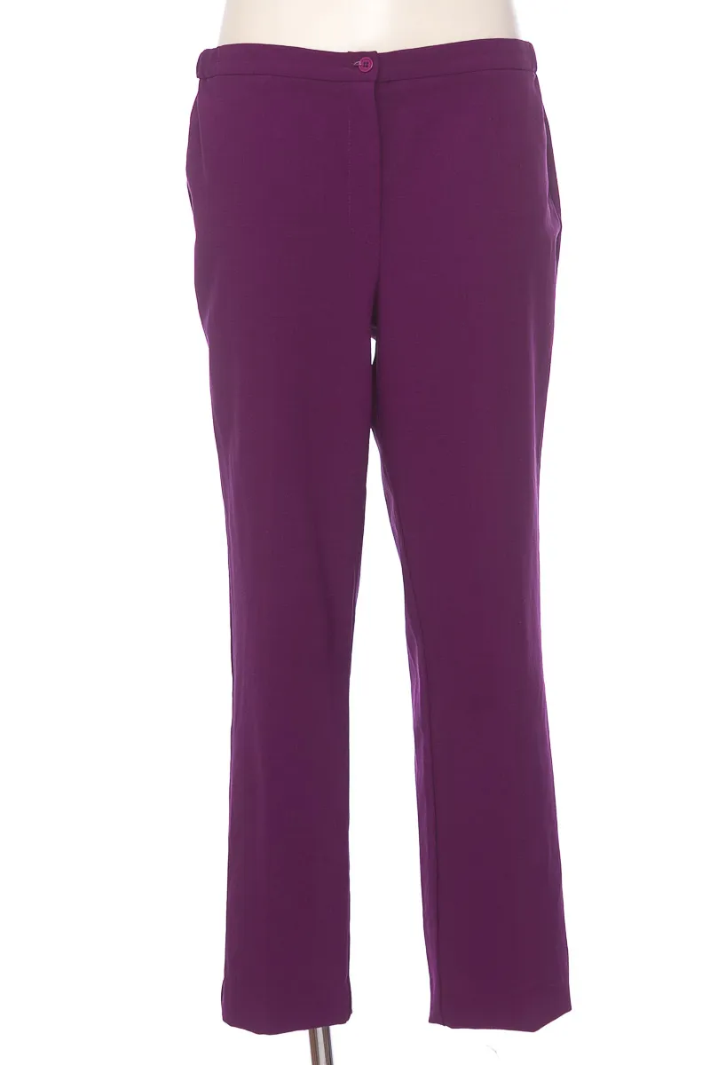 PANTALóN COLOR MORADO  MATTIé