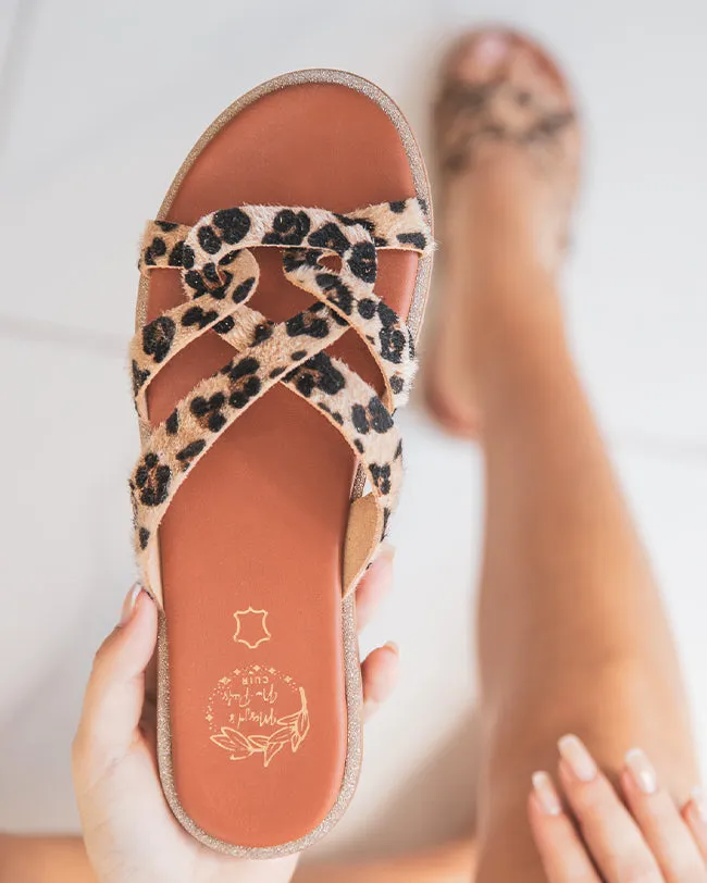 SANDALIA PLANA TIPO MULE DE CUERO ESTAMPADO DE LEOPARDO PARA MUJER  MJNP82