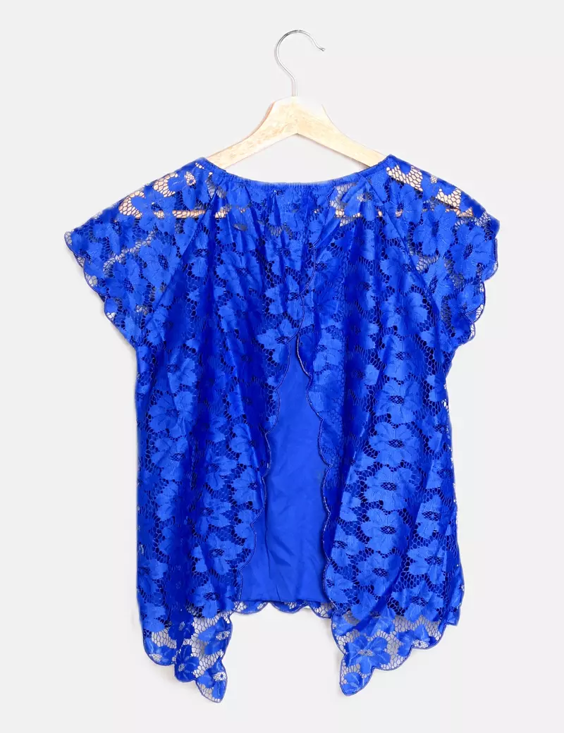 SUITEBLANCO  BLANCO BLUSA AZUL CALADA