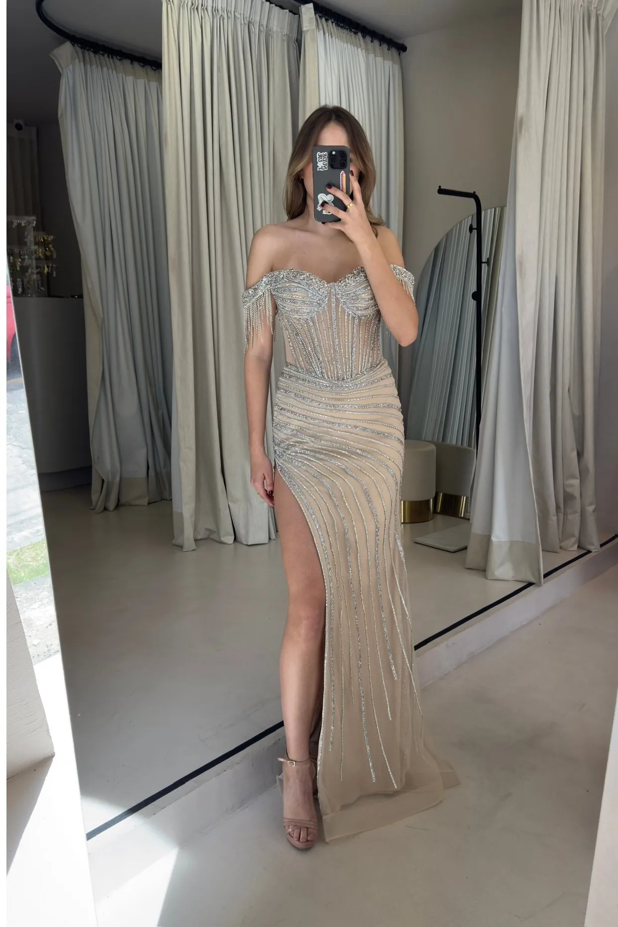 VESTIDO MANGA FLECOS